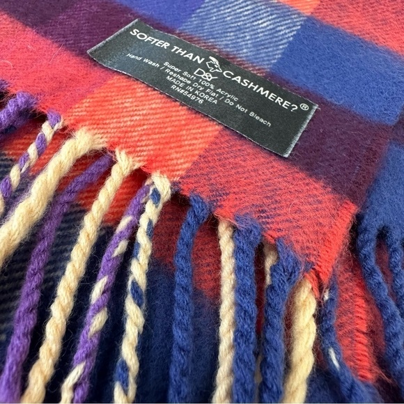 D&Y Unisex Classic Softer Than Cashmere Plaid Fringe Scarf - Picture 6 of 6